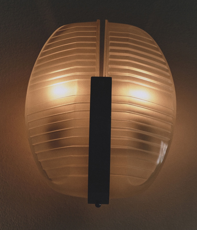 Lambda Sconce