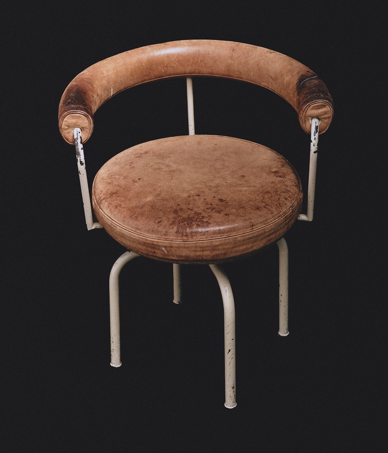 LC7 Chairs