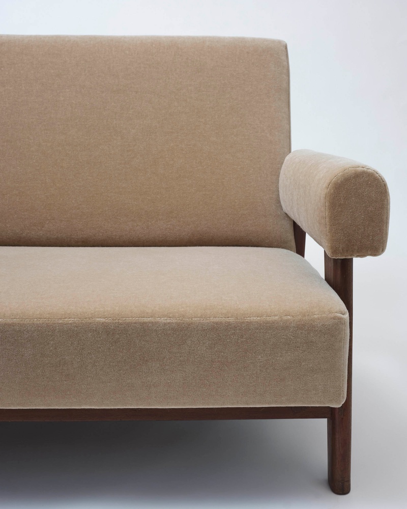 Bridge Sofa