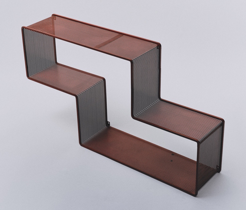 Red Dedal Shelf