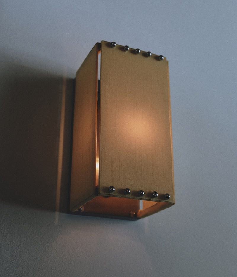 Sconce 002: Lemon Dupioni