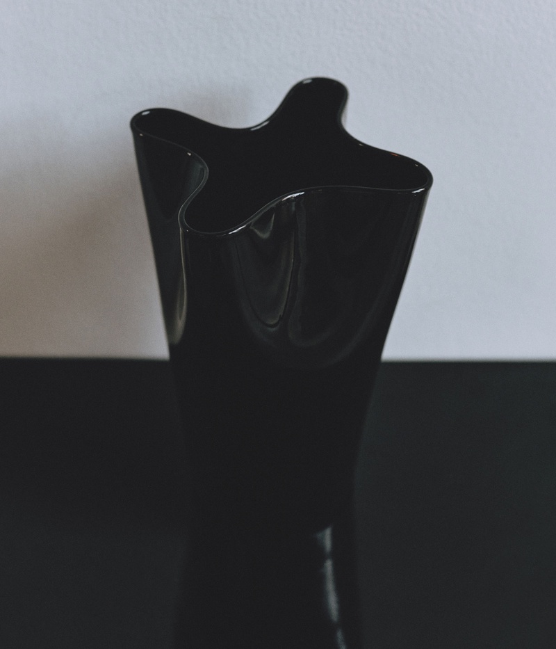 Opalino Vase