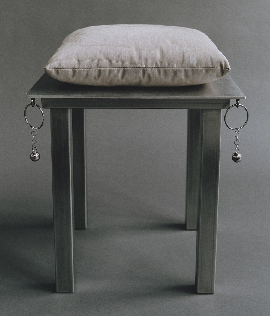 Side Table 001: Cast