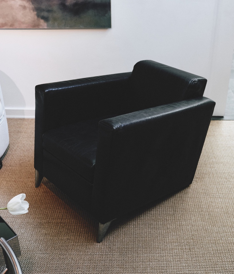 Len Niggelman Armchair