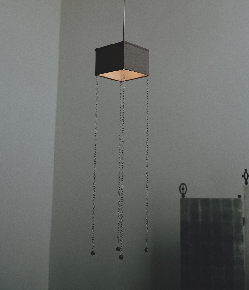 Pendant Light 001: 4 Chain