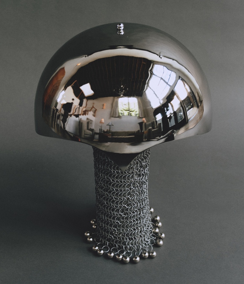 TABLE LAMP 001: Cast