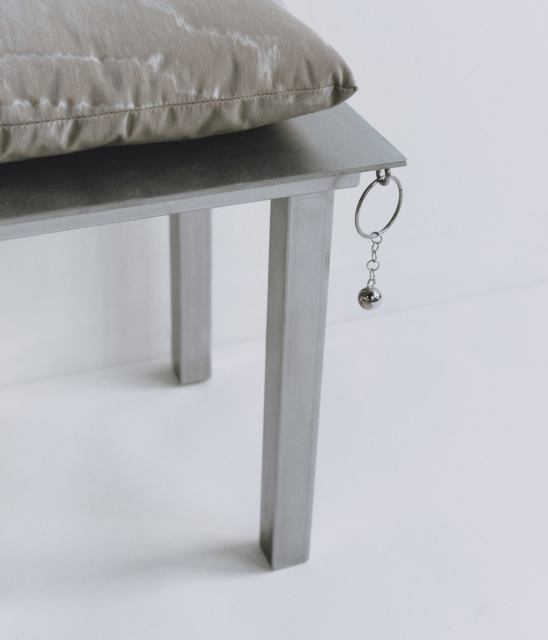 Side Table 001: Cast