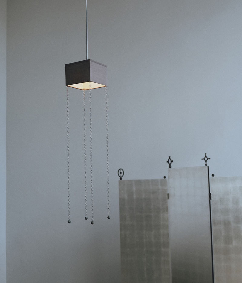 Pendant Light 001: 4 Chain