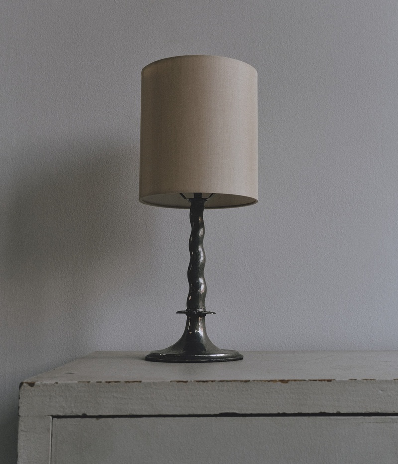 Table Lamp Model 6891