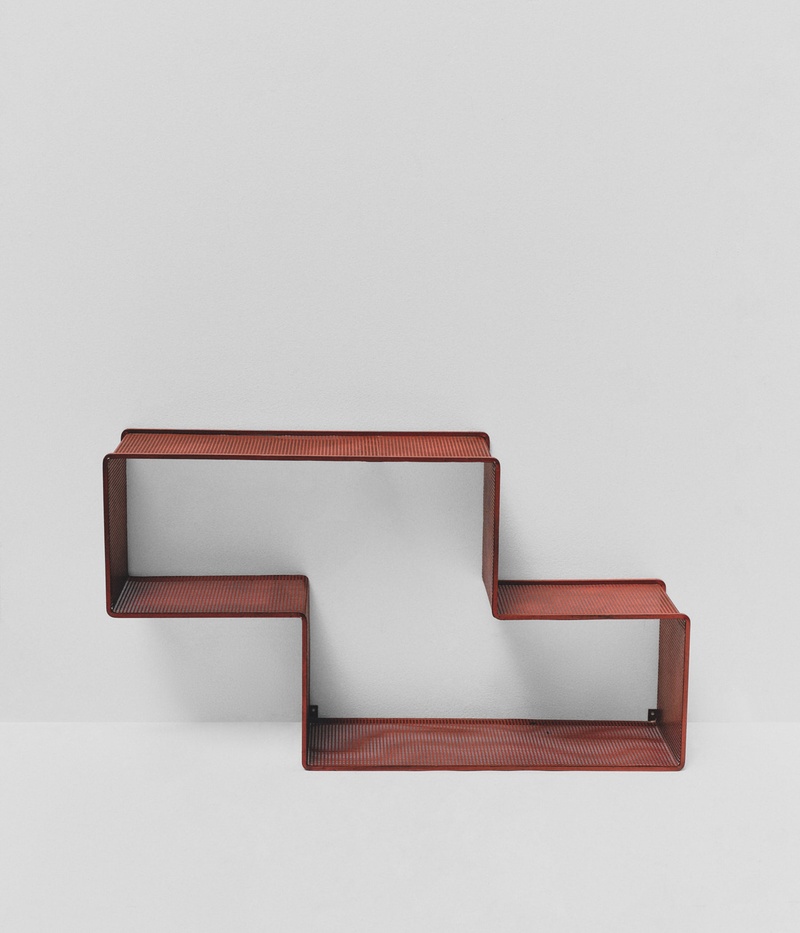 Red Dedal Shelf