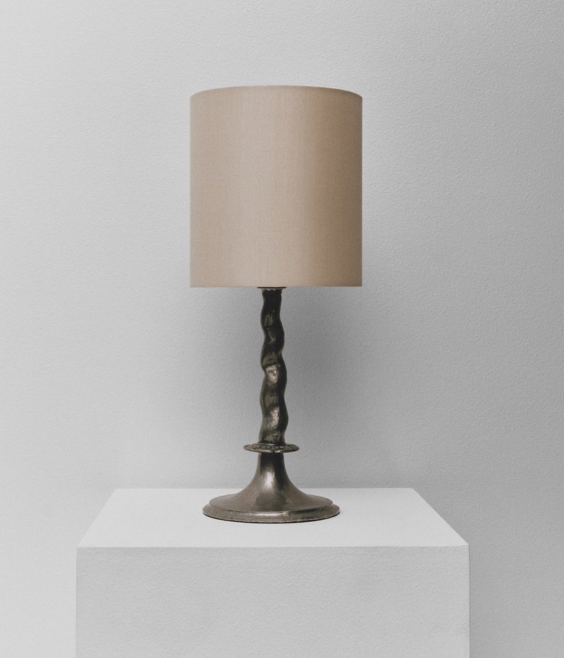 Table Lamp Model 6891