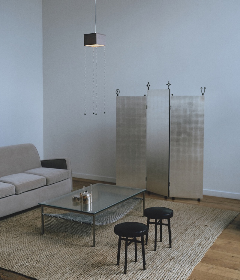 Pendant Light 001: 4 Chain