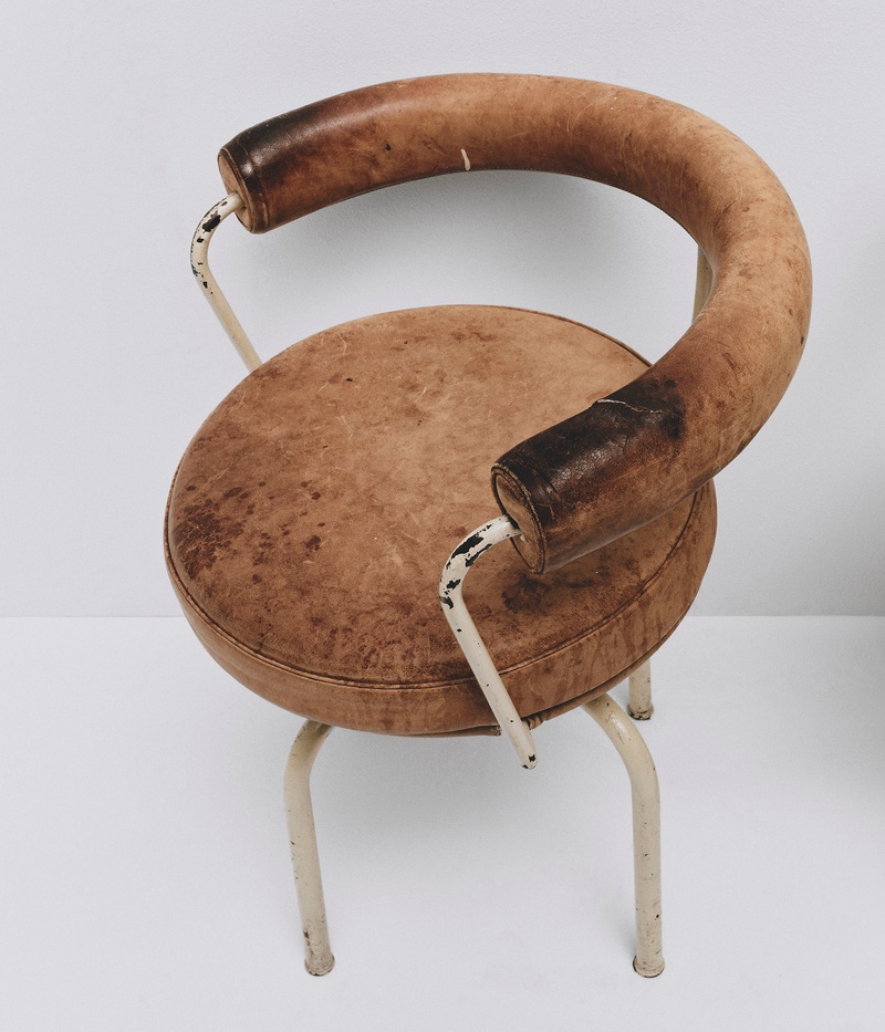 LC7 Chairs