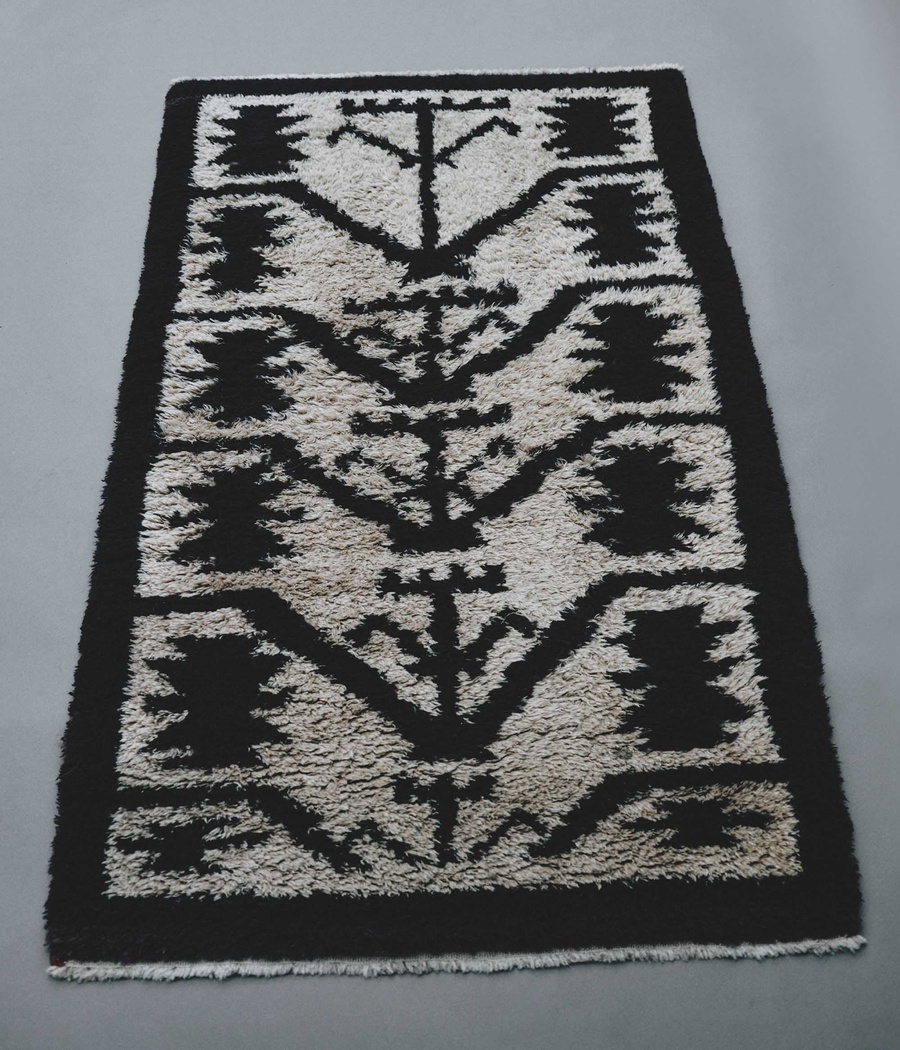 Rug