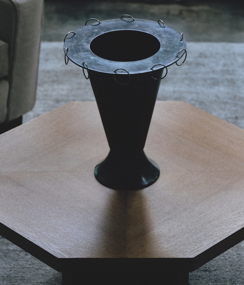 Vase 001: Bronze (Smooth)