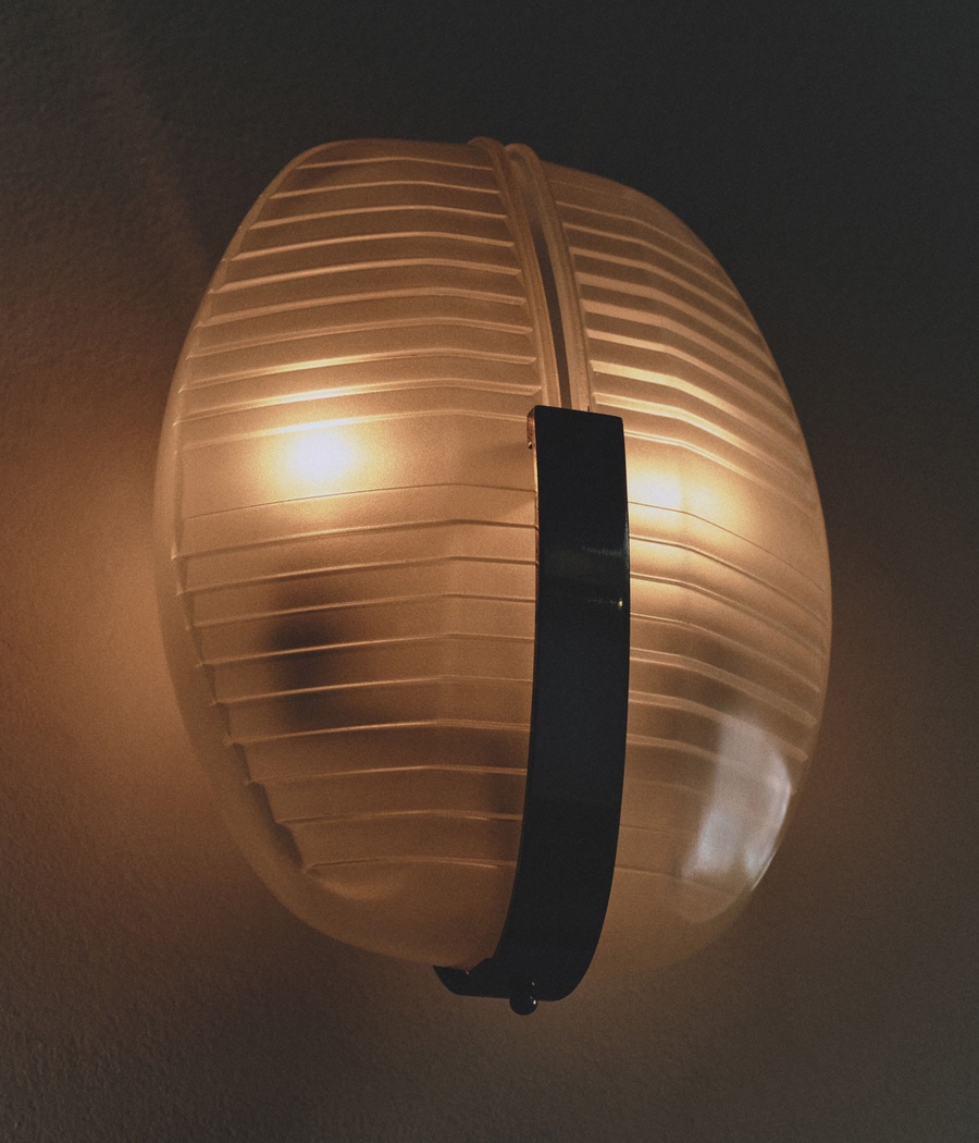Lambda Sconce